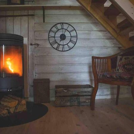 Romantic Spa Villa With Fireplace By The Lake Stjarnsund Zewnętrze zdjęcie
