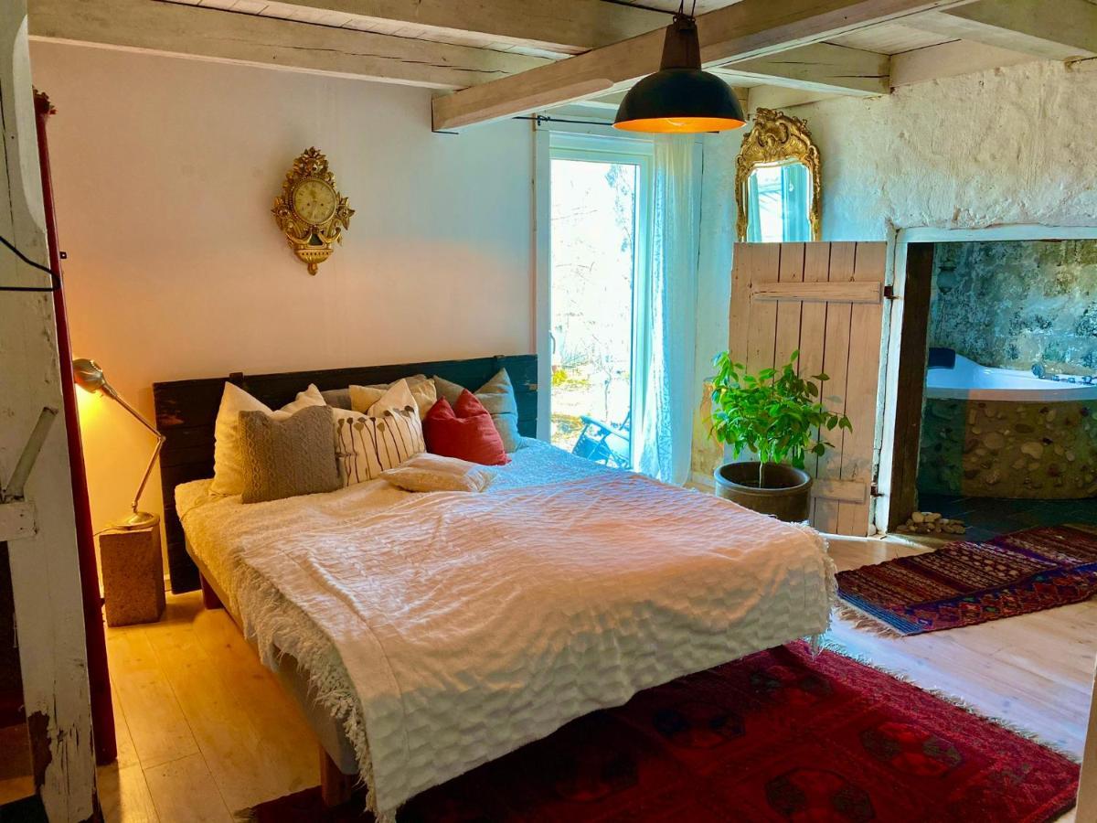 Romantic Spa Villa With Fireplace By The Lake Stjarnsund Zewnętrze zdjęcie