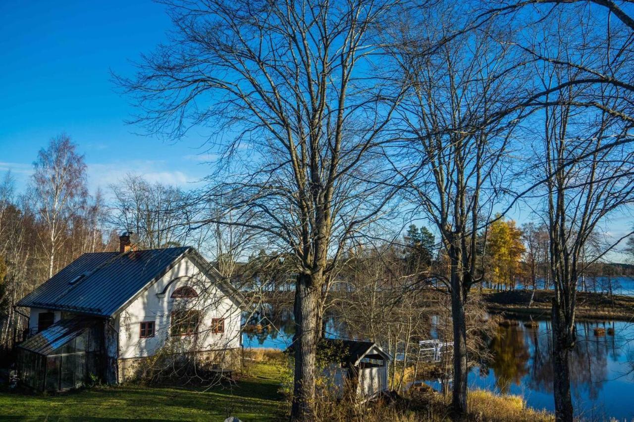 Romantic Spa Villa With Fireplace By The Lake Stjarnsund Zewnętrze zdjęcie