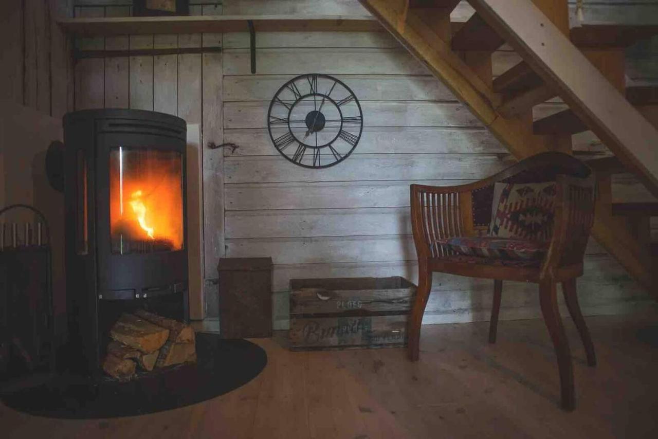 Romantic Spa Villa With Fireplace By The Lake Stjarnsund Zewnętrze zdjęcie