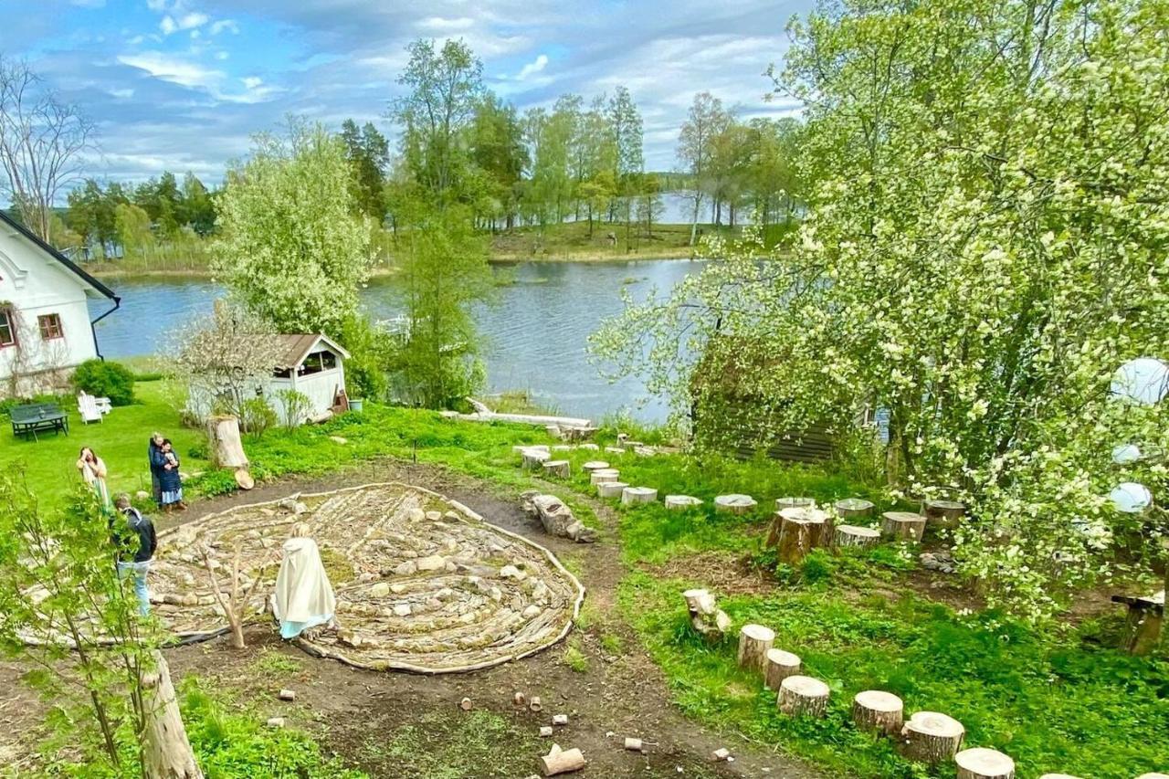 Romantic Spa Villa With Fireplace By The Lake Stjarnsund Zewnętrze zdjęcie